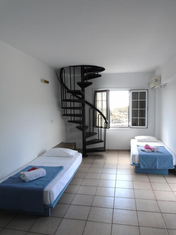 Mely Hotel Kapsalion Exterior photo